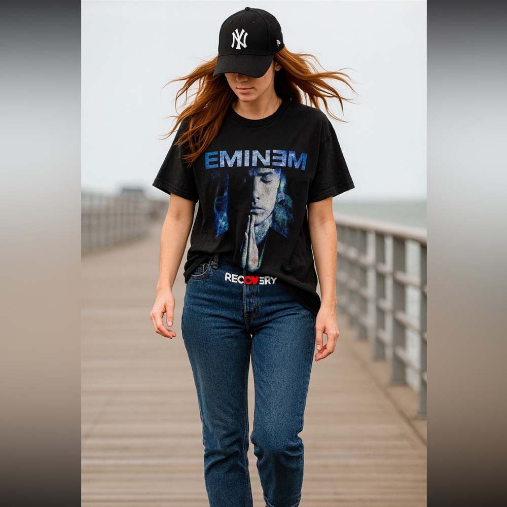 Band Tee - Eminem - Recovery ptp 21” - L 28.5” 100%cotton
